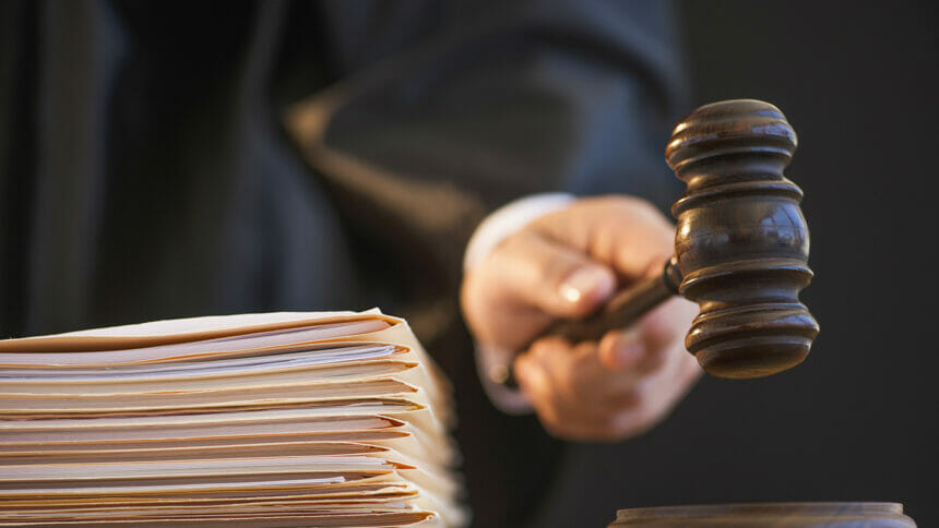 Scales-of-Justice_G_129310646_1440X810-860x484